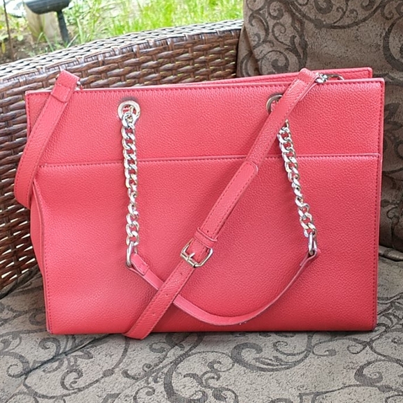 GUESS Large Red Leather Chain Crossbody Bag - Picture 2 of 15
